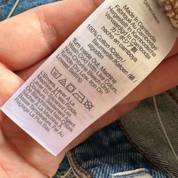 Madewell size 25 new Relaxed Denim Shorts in Renfield Wash Destructed Edition - Picture 8 of 9